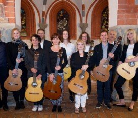 Gitarrenensemble Brandenburg in der Krypta des Brandenburger Doms