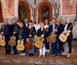 Gitarrenensemble Brandenburg in der Krypta des Brandenburger Doms
