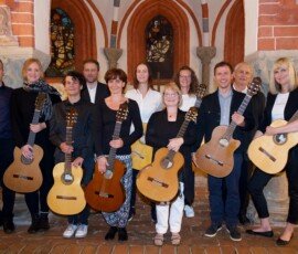 Gitarrenensemble Brandenburg in der Krypta des Brandenburger Doms