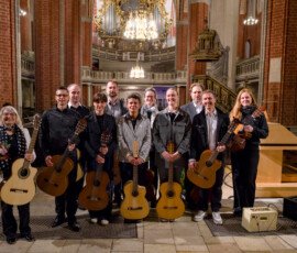 Das Gitarrenensemble Brandenburg beim Eröffnungskonzert der Brandenburger Gitarrentage 2026 (in Zusammenarbeit mit der Brandenburger Sommerorgelnacht) am 25. September 2026 in der St.-Katharinen-Kirche, Brandenburg an der Havel